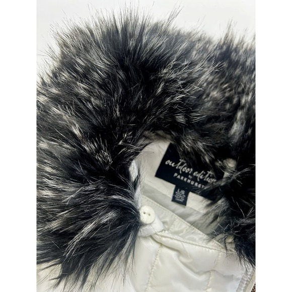 Outdoor Addition removable fur trim white vest size L - Picture 8 of 10